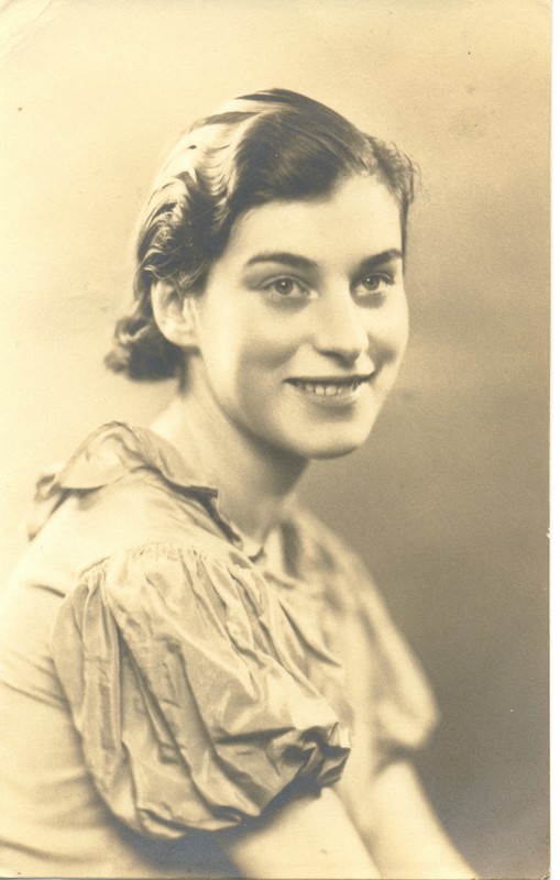 Maude (Peggy) Ethel HANDLEY